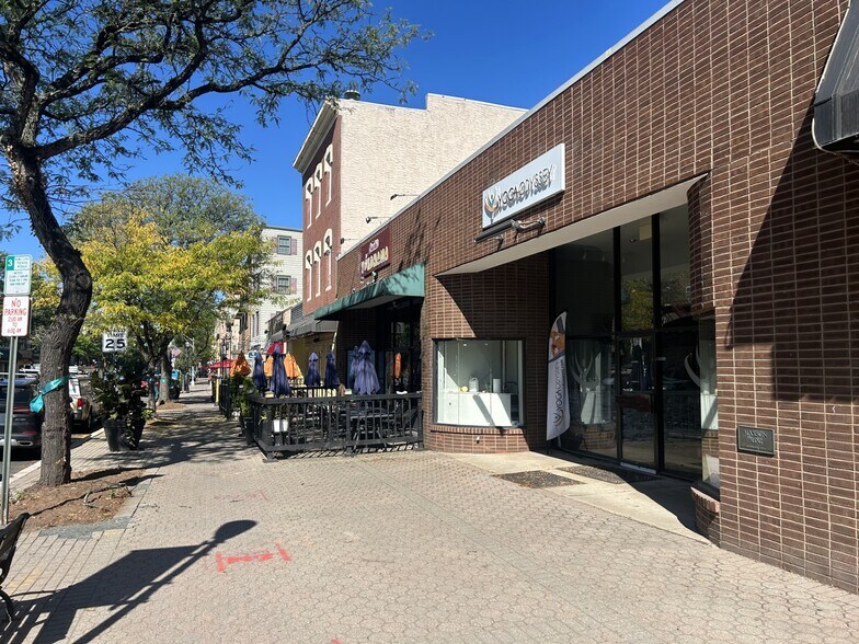 8-12 W Main St, Somerville, NJ à louer - Photo de l’immeuble – Image 2 sur 8