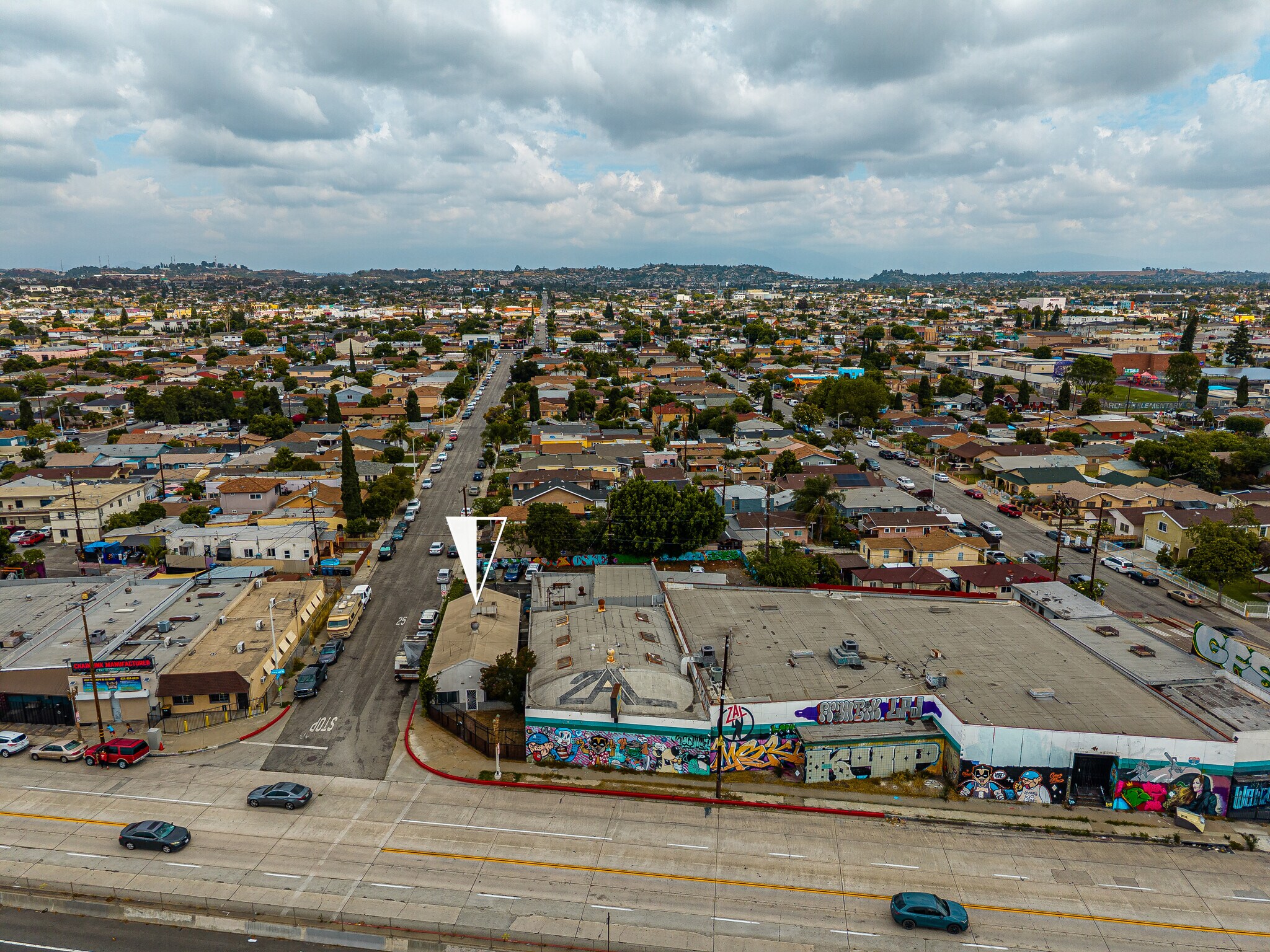 4901 Telegraph Rd, East Los Angeles, CA à vendre Photo de l’immeuble– Image 1 sur 23