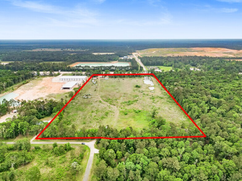 19399 Highway 105, Cleveland, TX à vendre - Photo de l’immeuble – Image 3 sur 7