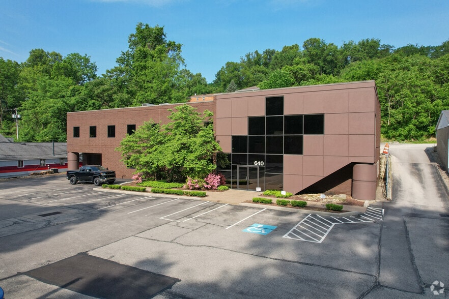 640 Rodi Rd, Pittsburgh, PA à vendre - Photo principale – Image 1 sur 4