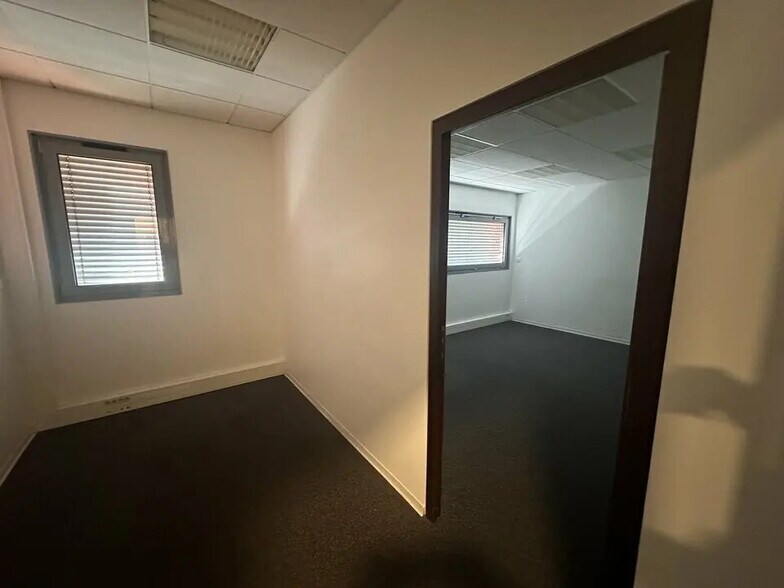 Bureau dans Brumath à louer - Photo de l’immeuble – Image 3 sur 3