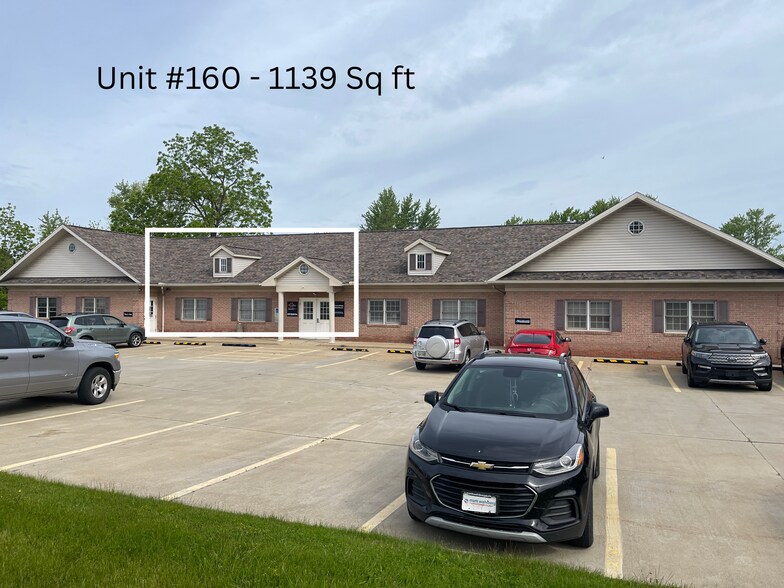 160 Cleveland St, Elyria, OH à louer - Photo de l’immeuble – Image 2 sur 14