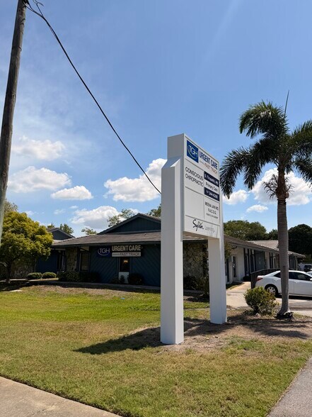 3251 N 66th St, Saint Petersburg, FL à louer - Photo de l’immeuble – Image 2 sur 18