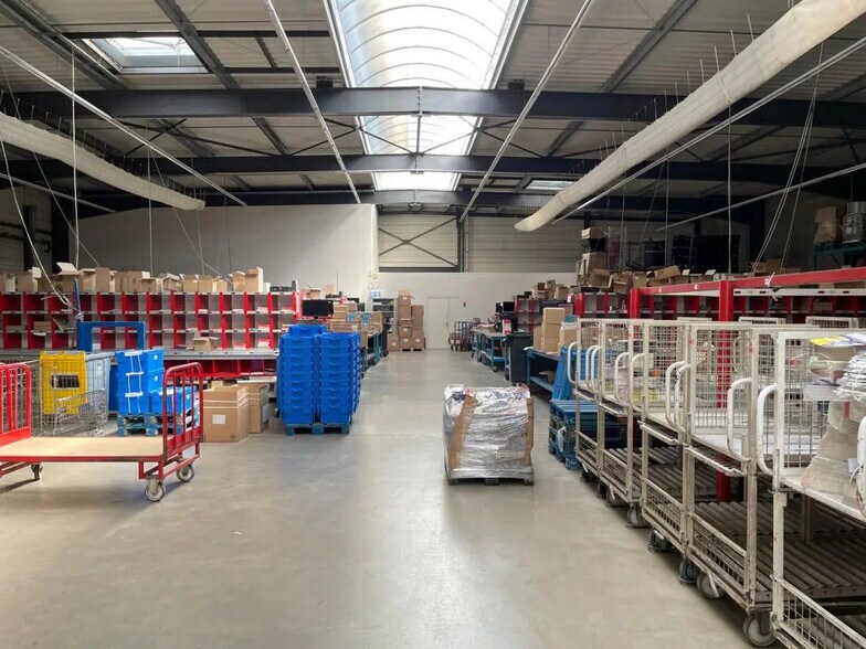 Bureau dans Fréjus à louer - Photo intérieure – Image 1 sur 6