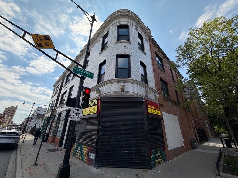 2155 W North Ave, Chicago, IL à louer - Photo de l’immeuble – Image 3 sur 4