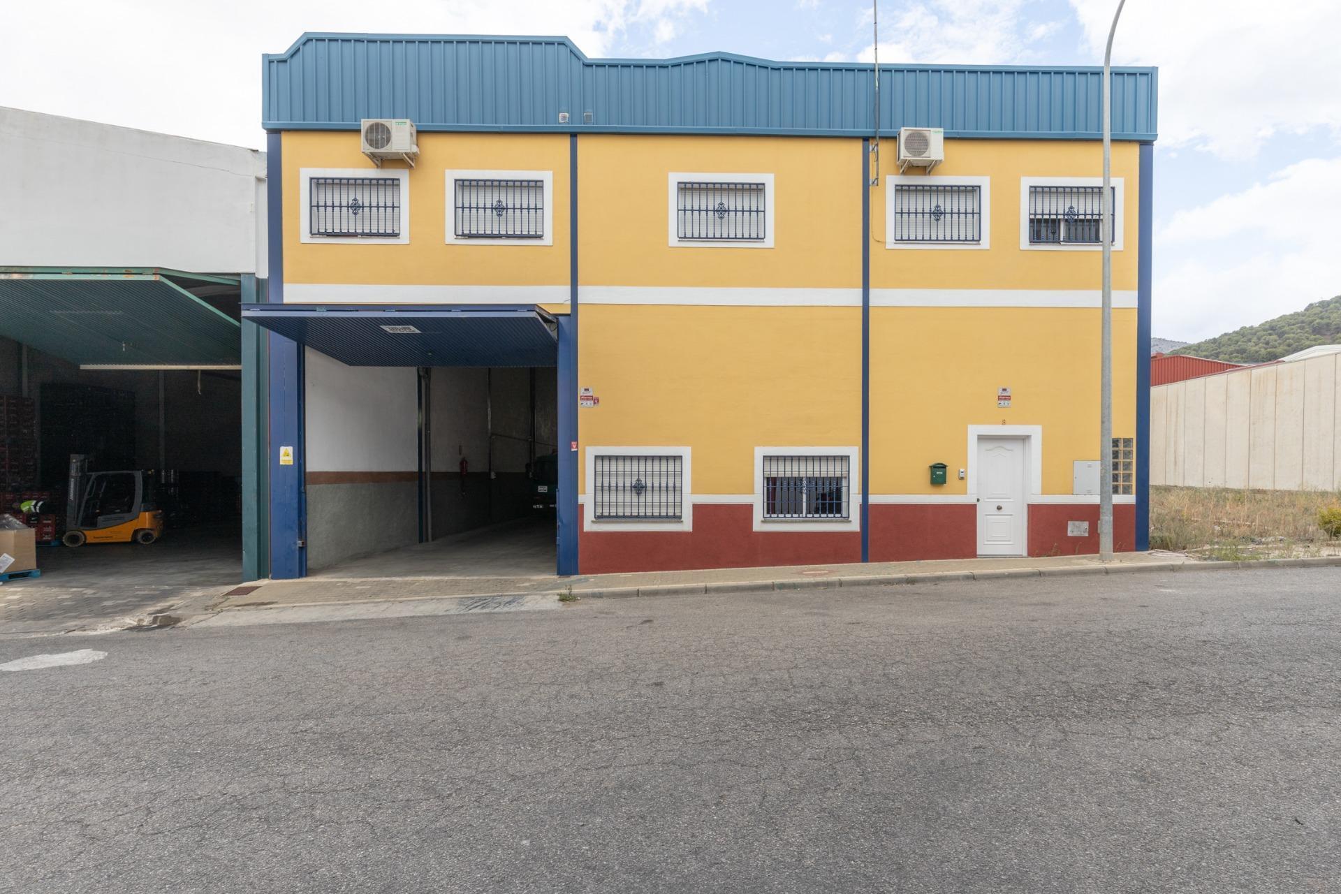 Industriel/Logistique dans Loja à vendre Photo de l’immeuble– Image 1 sur 23