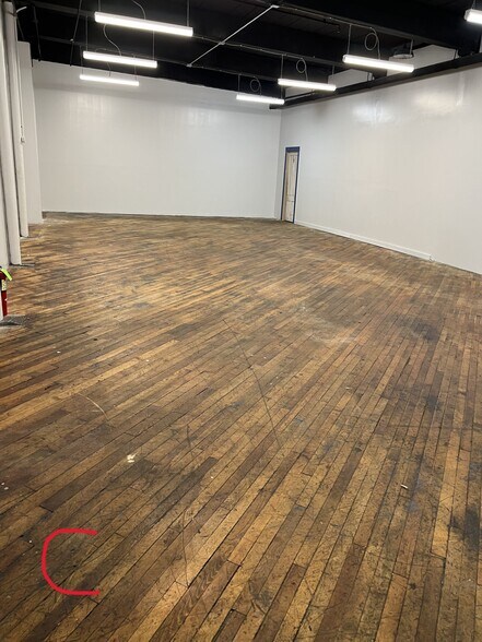 141 Canal St, Nashua, NH à louer - Photo intérieure – Image 3 sur 4