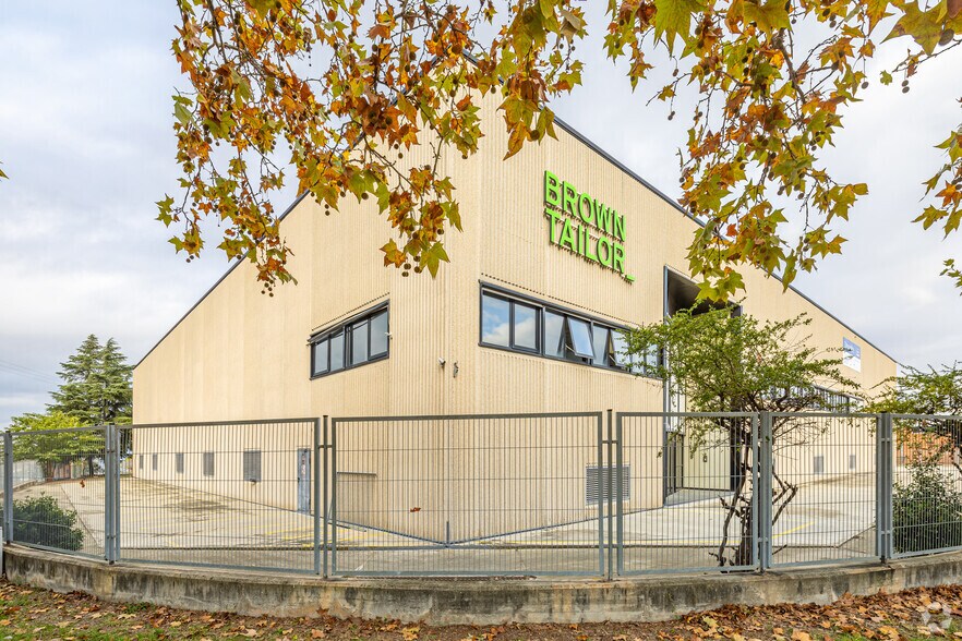 Carrer de Ramon Farguell, 51-53, Manresa, Barcelona à vendre - Photo de l’immeuble – Image 1 sur 7