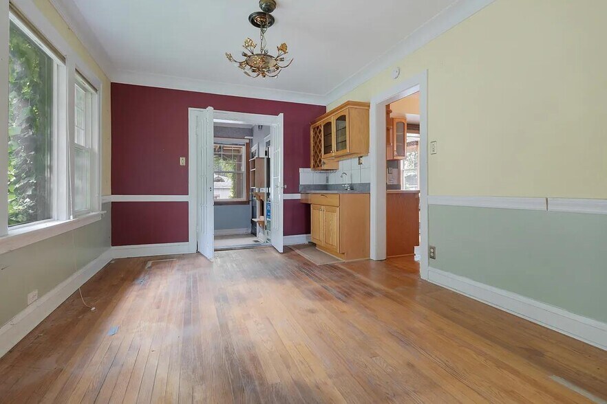 8525 S Euclid Ave, Chicago, IL à louer - Photo de l’immeuble – Image 2 sur 6