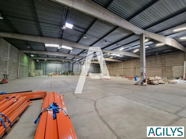Industriel/Logistique dans Morangis à louer - Photo de l’immeuble – Image 1 sur 5