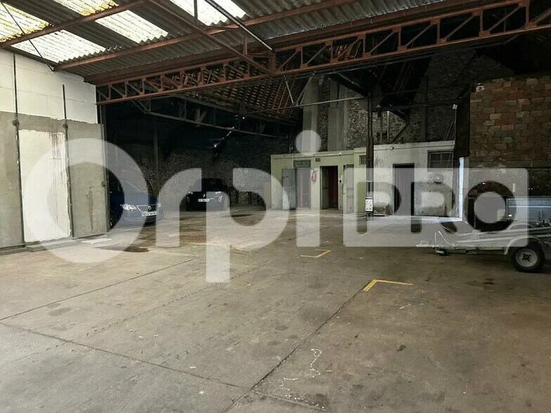 Local d'activités dans Lardy à vendre - Photo de l’immeuble – Image 3 sur 4