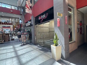 800 E 12th St, Los Angeles, CA à louer Photo intérieure– Image 1 sur 20