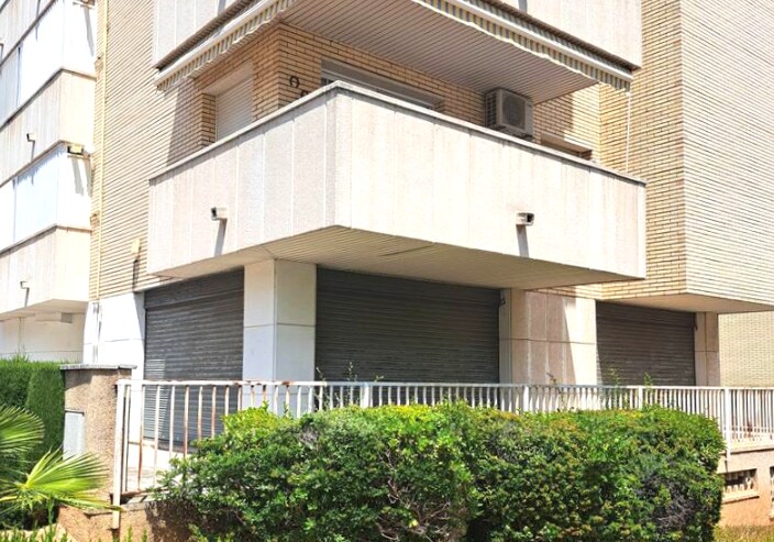 Carrer Sant Esteve Sesrovires, Martorell, BAR 08760 - Lot Puerta 02 - - Photo intérieure - Image 1 of 2