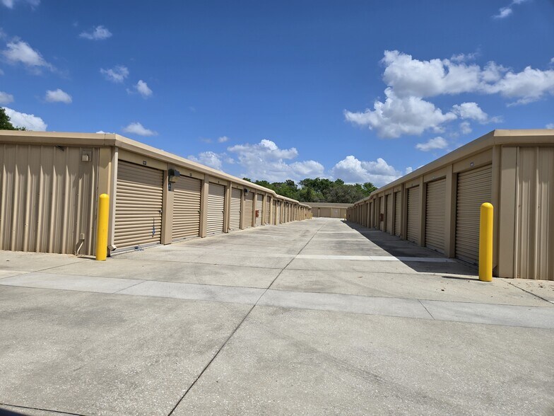 15635 State Road 50, Clermont, FL à louer - Photo de l’immeuble – Image 2 sur 3