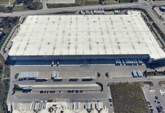 Plus de détails pour 2020 Logistics Dr, Mississauga, ON - Terrain à louer