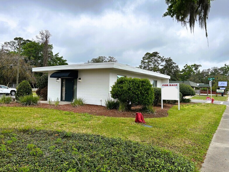 798 SW Main Blvd, Lake City, FL à vendre - Photo principale – Image 1 sur 15