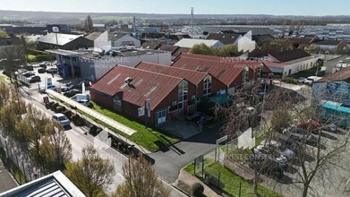 Conflans-Sainte-Honorine, YVE - Vue aérienne  vue de carte