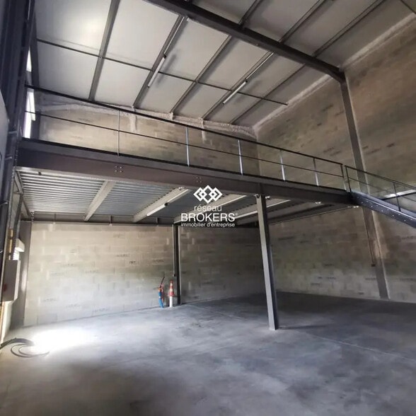 Industriel/Logistique dans Allinges à vendre - Photo de l’immeuble – Image 2 sur 5