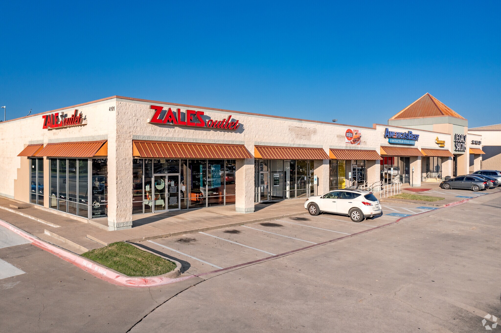 4101-4133 S Cooper St, Arlington, TX à louer Photo principale– Image 1 sur 13