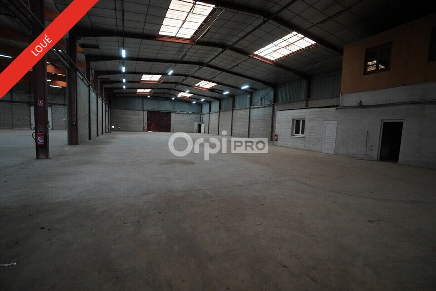 Industriel/Logistique dans Quetigny à louer - Photo de l’immeuble – Image 3 sur 7