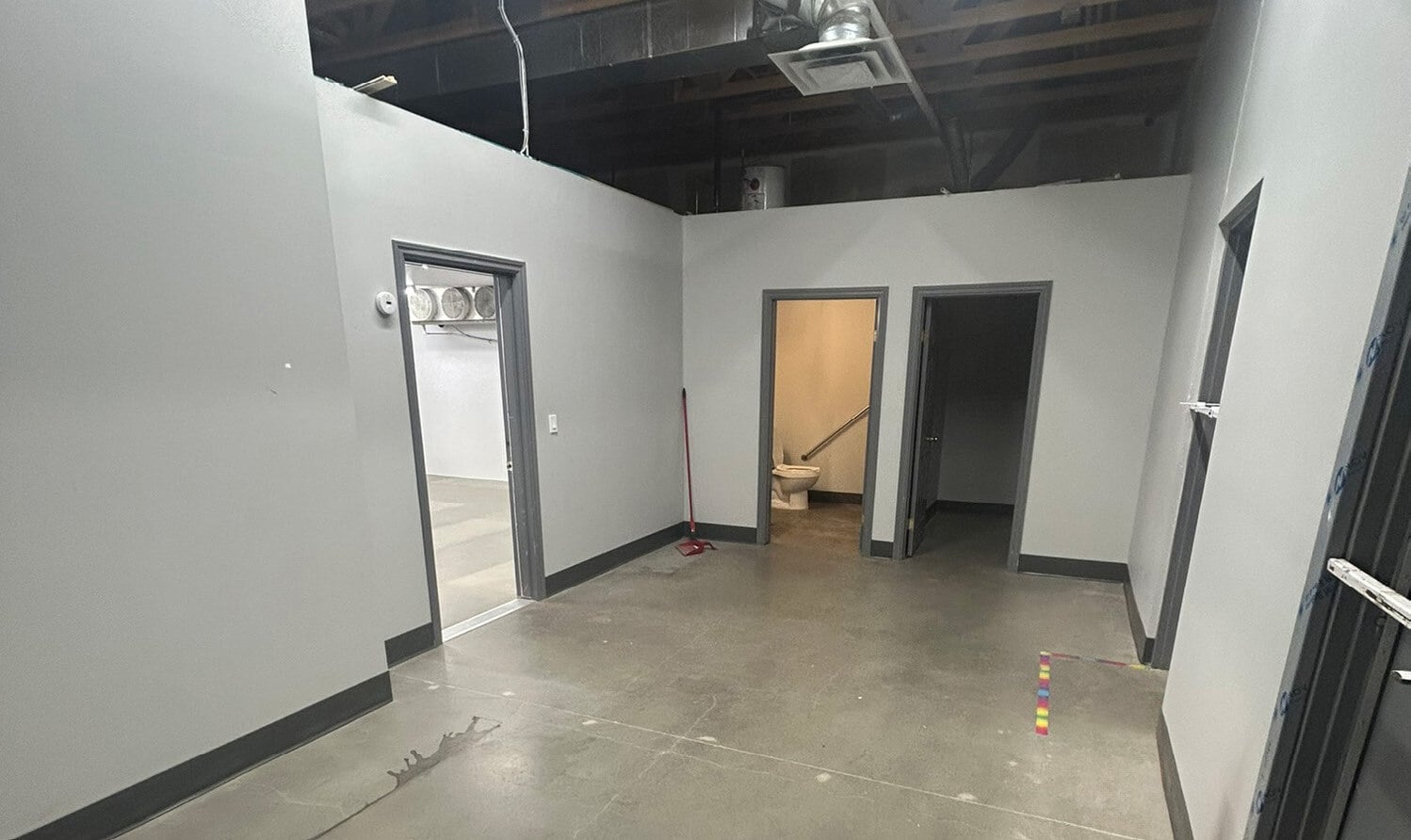 191 Southridge Dr, Okotoks, AB à louer Photo intérieure– Image 1 sur 2