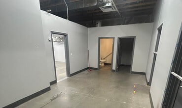 191 Southridge Dr, Okotoks, AB à louer Photo intérieure– Image 1 sur 2