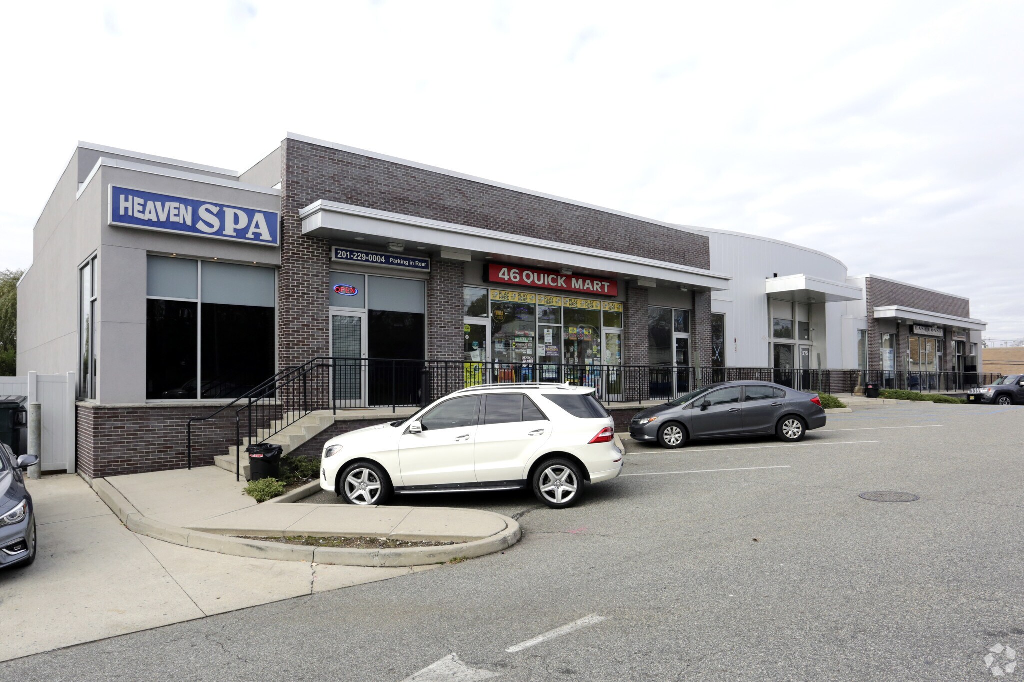 375 Liberty St, Little Ferry, NJ à louer Photo de l’immeuble– Image 1 sur 9