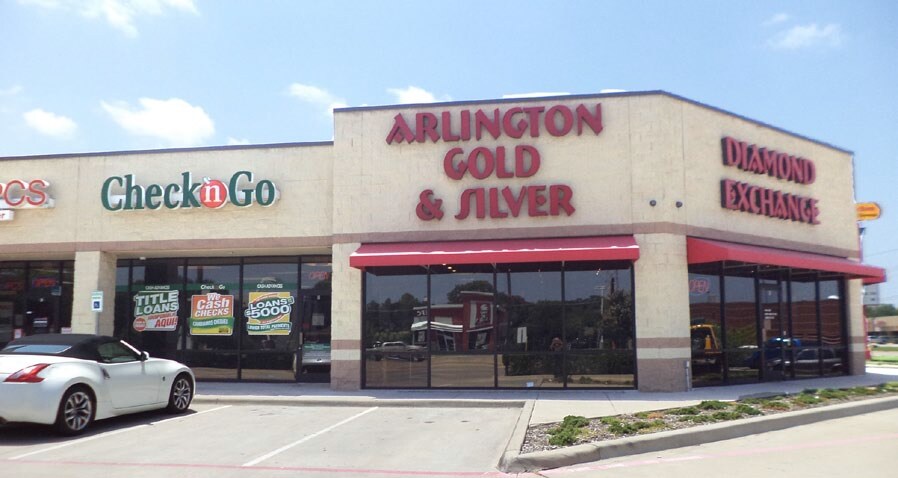 2424 W Pioneer Pky, Pantego, TX à louer - Photo de l’immeuble – Image 3 sur 7