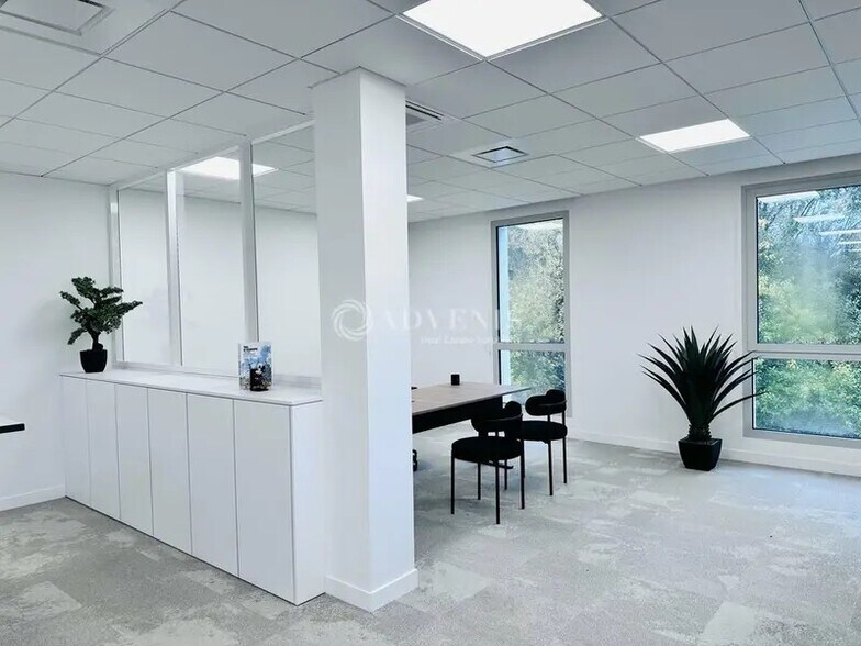 Bureau dans Serris à vendre - Photo intérieure – Image 2 sur 9