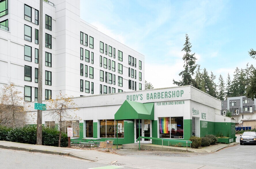 125-129 108th Ave SE, Bellevue, WA à vendre - Photo de l’immeuble – Image 3 sur 5