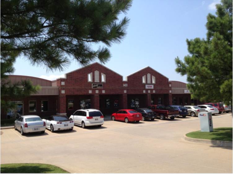 1401 S Douglas Blvd, Midwest City, OK à louer - Photo principale – Image 1 sur 10