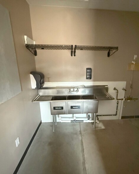 15050 Texas 29, Liberty Hill, TX à louer - Photo de l’immeuble – Image 3 sur 8