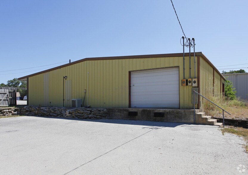 709 W Hwy 290, Dripping Springs, TX à vendre - Photo de l’immeuble – Image 2 sur 2