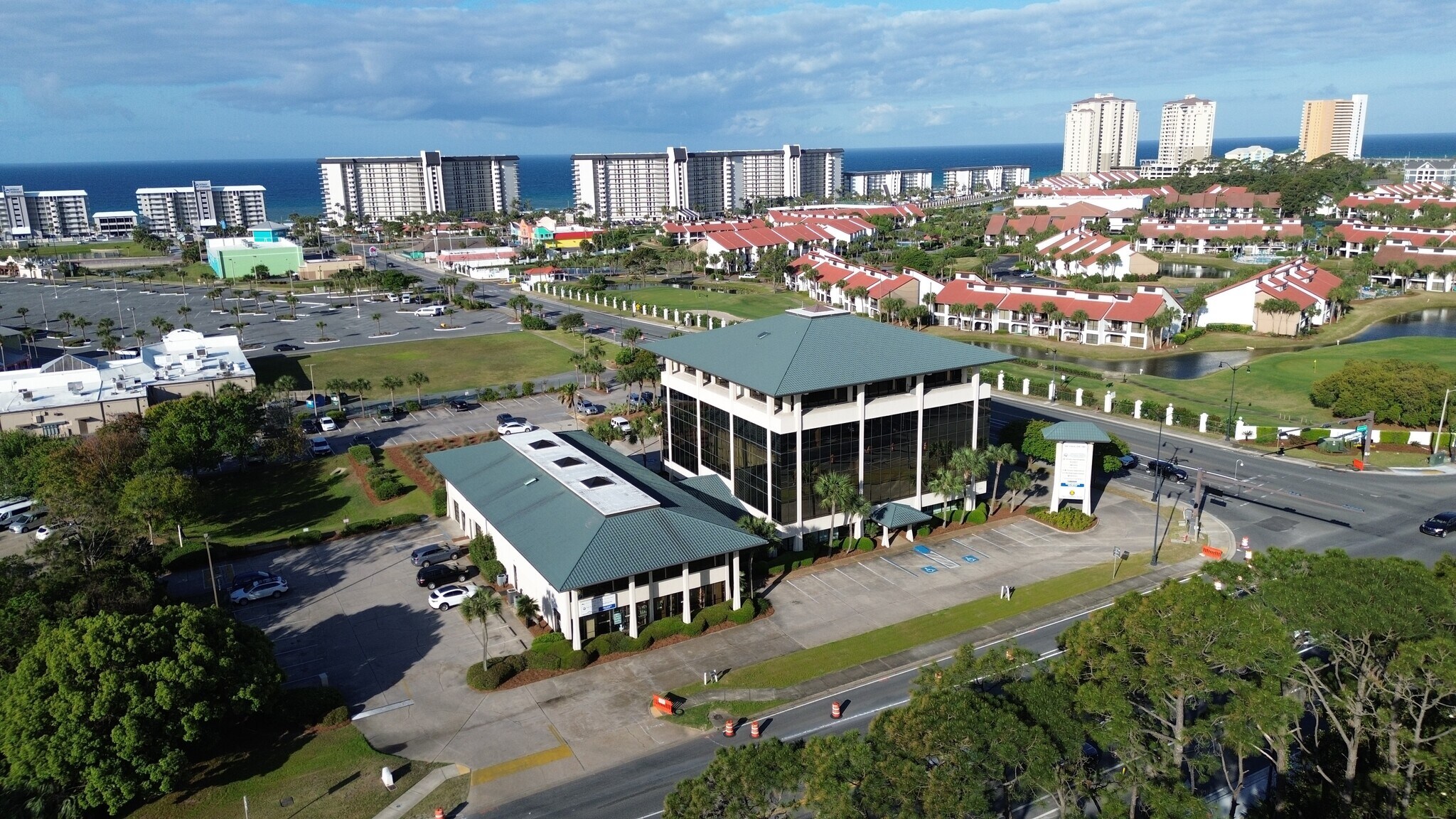 415 Richard Jackson Blvd, Panama City Beach, FL à vendre Photo principale– Image 1 sur 12