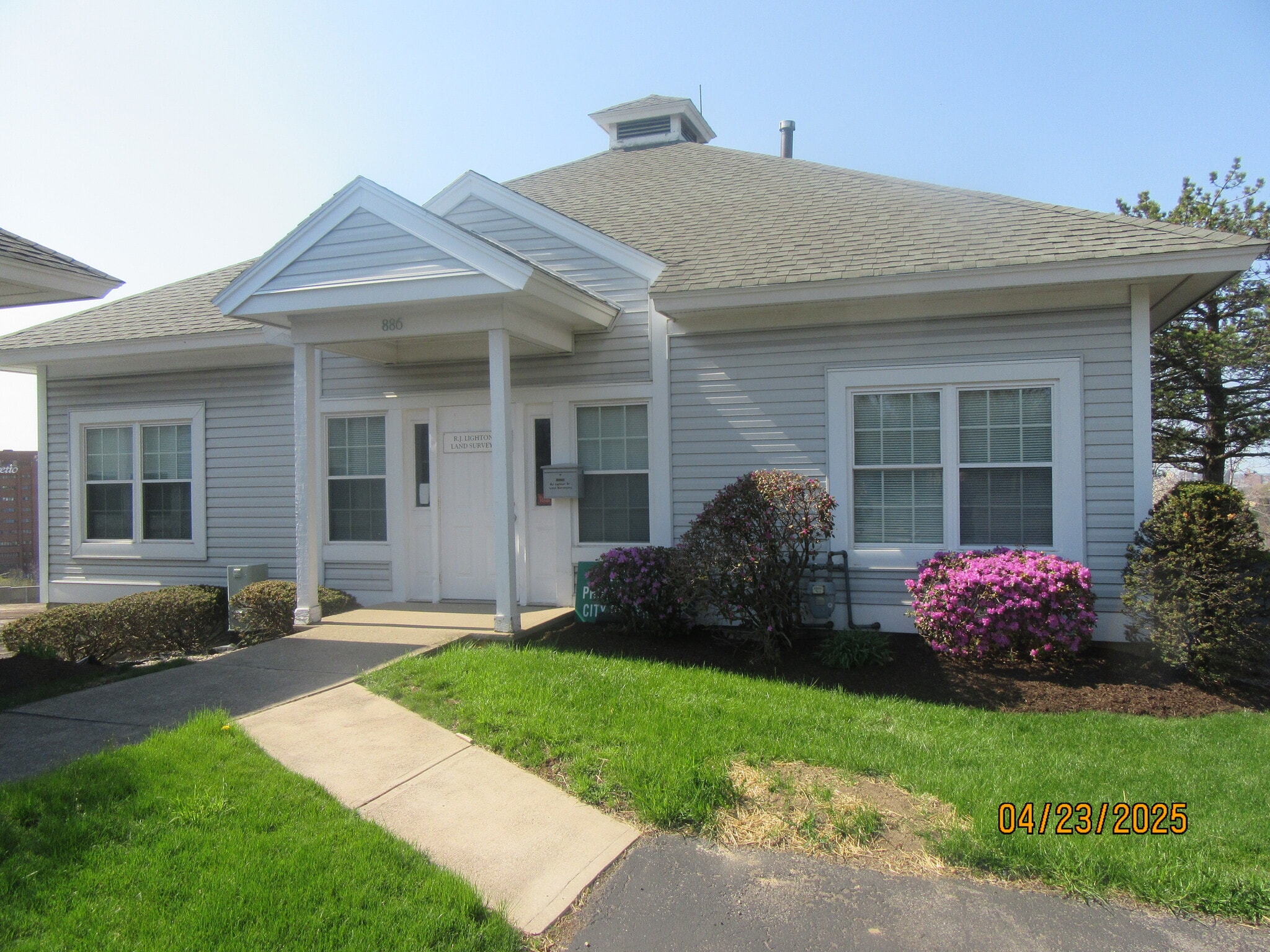 886 E Brighton Ave, Syracuse, NY à louer Photo de l’immeuble– Image 1 sur 5