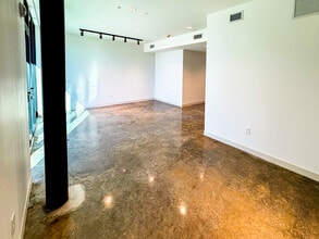 31 Artful Way, Asheville, NC à louer Photo intérieure– Image 2 sur 5