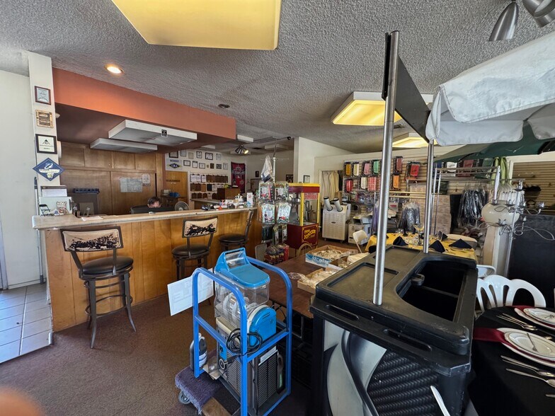 10900 Paramount Blvd, Downey, CA à louer - Photo de l’immeuble – Image 2 sur 3