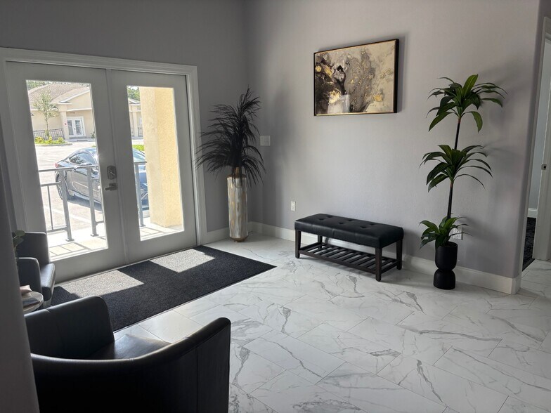 23080 Tabak Ln, Land O Lakes, FL à louer - Photo de l’immeuble – Image 3 sur 6