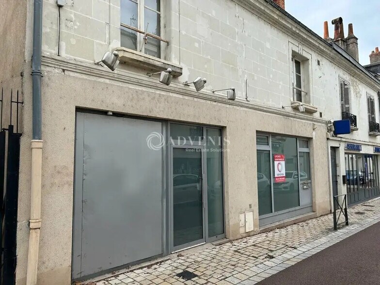 Bureau dans Saint-Avertin à vendre - Photo principale – Image 2 sur 24