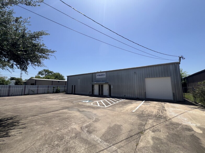 3910 Osage St, Houston, TX à louer - Photo de l’immeuble – Image 3 sur 12
