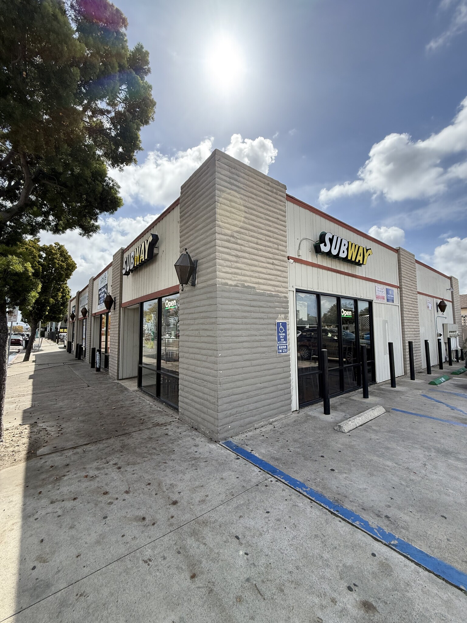 4151 El Cajon Blvd, San Diego, CA à louer Photo de l’immeuble– Image 1 sur 4