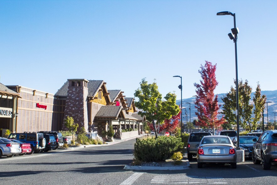 1620 Robb Dr, Reno, NV à louer - Photo de l’immeuble – Image 2 sur 3