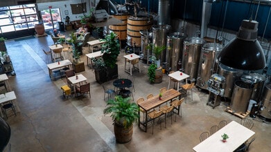 440 E Saint Elmo Rd, Austin, TX à louer Photo intérieure– Image 2 sur 14