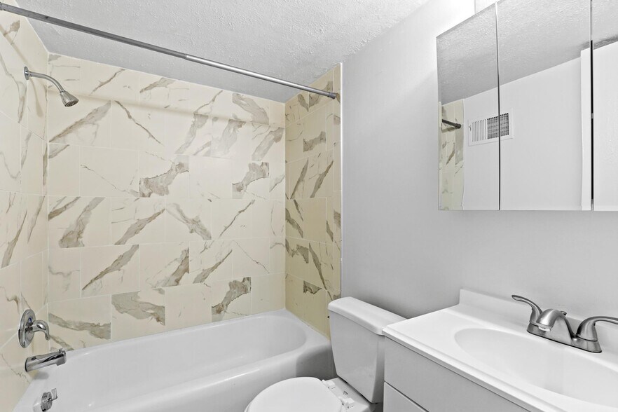 900 W Abriendo Ave, Pueblo, CO à vendre - Photo intérieure – Image 3 sur 6