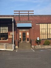 5015-5025 Colorado Ave S, Seattle, WA à louer Photo de l’immeuble– Image 2 sur 8