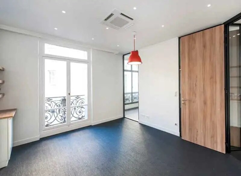 4 Rue Marbeuf, Paris à louer - Photo de l’immeuble – Image 3 sur 13