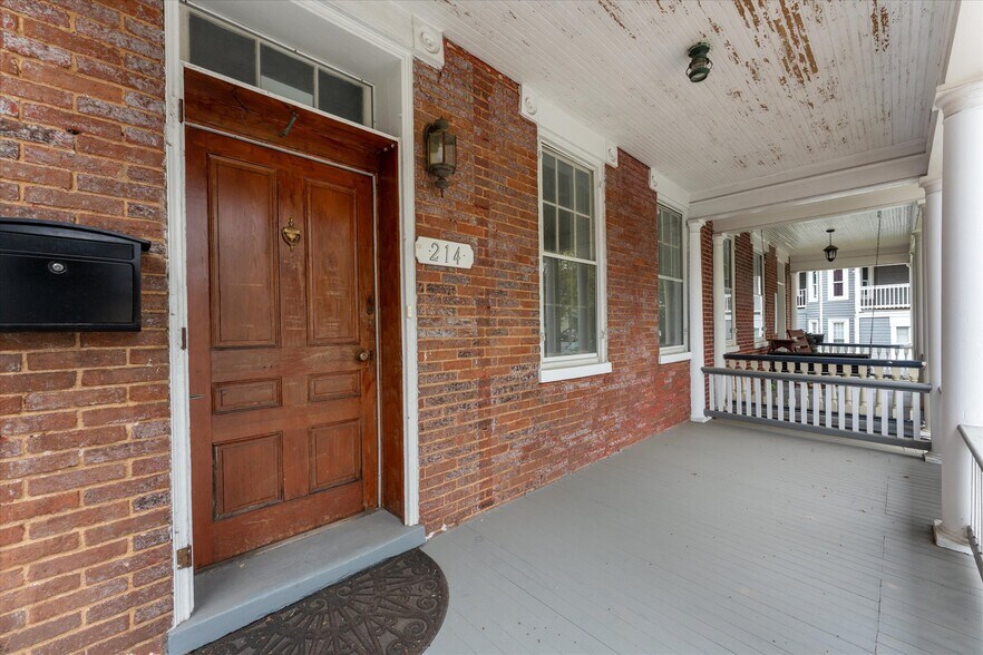 214 S Braddock St, Winchester, VA à vendre - Photo de l’immeuble – Image 3 sur 29