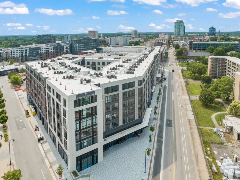 500 E Main St, Durham, NC à louer - Photo de l’immeuble – Image 3 sur 10