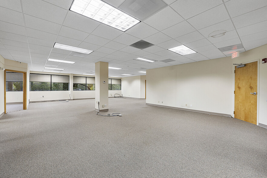 400 Sawgrass Corporate Pky, Sunrise, FL à louer - Photo intérieure – Image 3 sur 18
