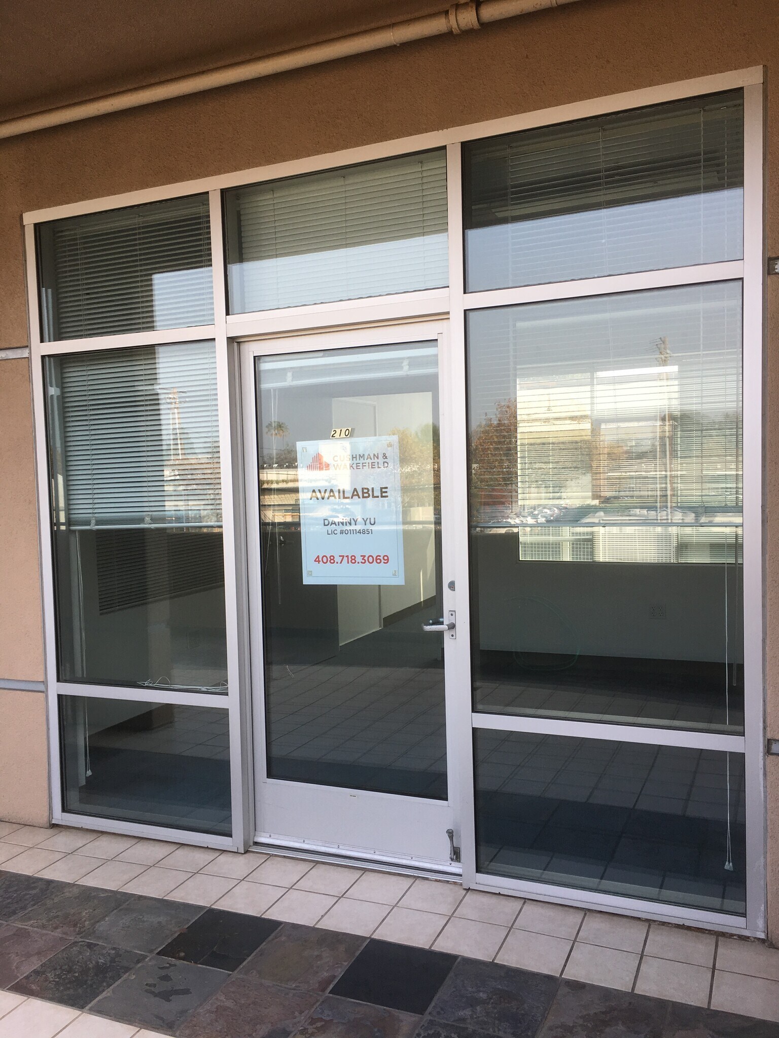 3239 El Camino Real, Palo Alto, CA à louer Photo intérieure– Image 1 sur 10